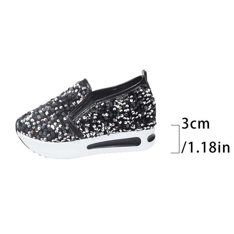 Модные серебристые блестящие кроссовки на массивной платформе для комфорта Женские 2025 Осень Лоферы на толстой подошве Слипоны Повседневная обувь с увеличением роста 42