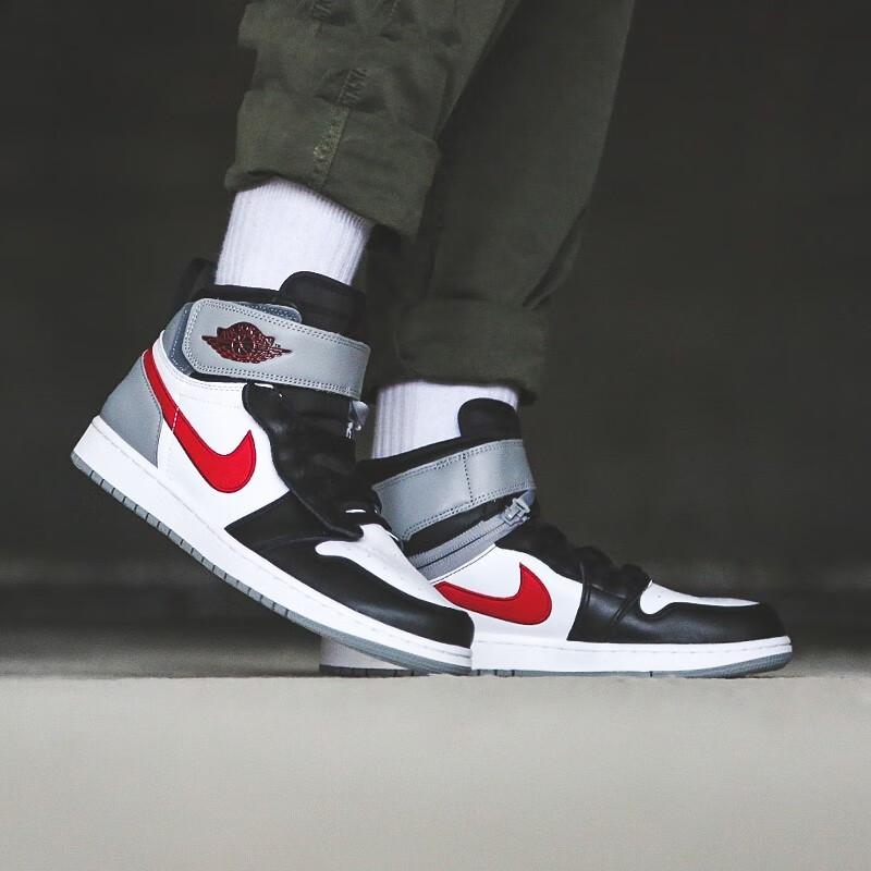 Jordan 1 High FlyEase Particle Grey GS CT4897-002