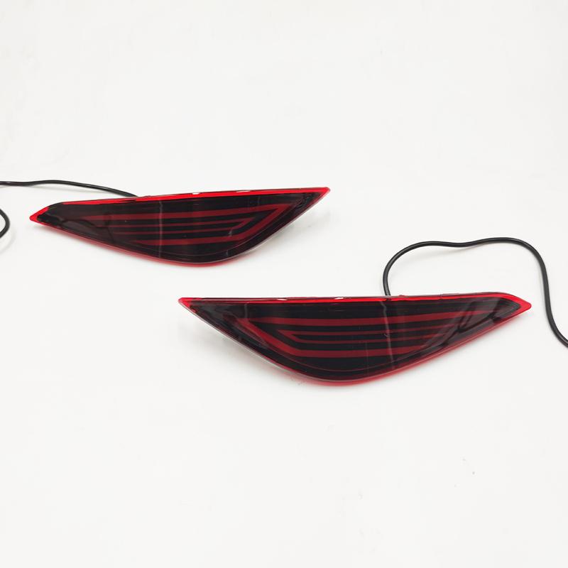 2PCS Auto LED Reflector For Toyota Rush 2018 2019 2020 Rear Fog Lamp Brake Light Rear Bumper turn signal Lamp