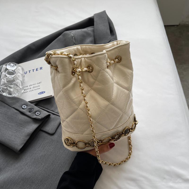 Стильная новая осенне-зимняя маленькая сумка-ведро на цепочке с ароматом для женщин 2023