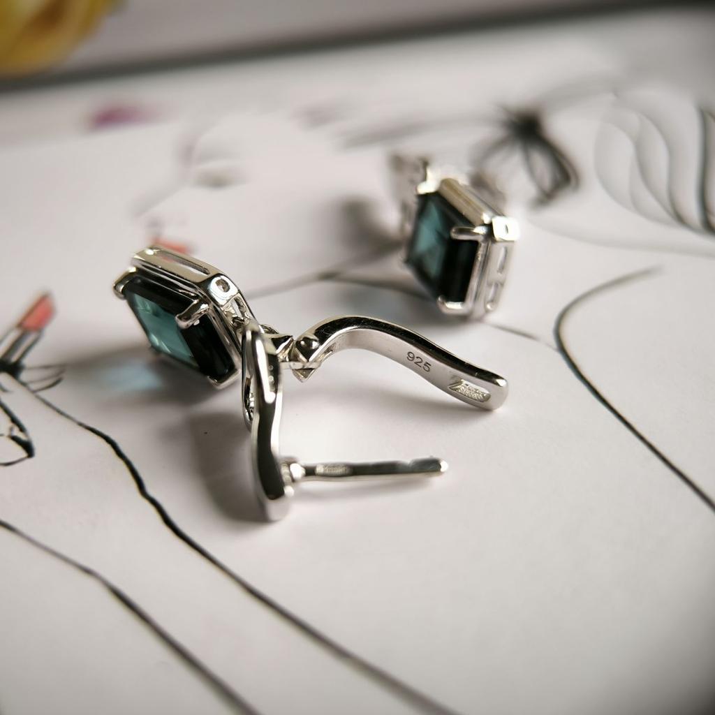 Серебряные серьги с топазом Лондон Блю 3.792ct (2188766)