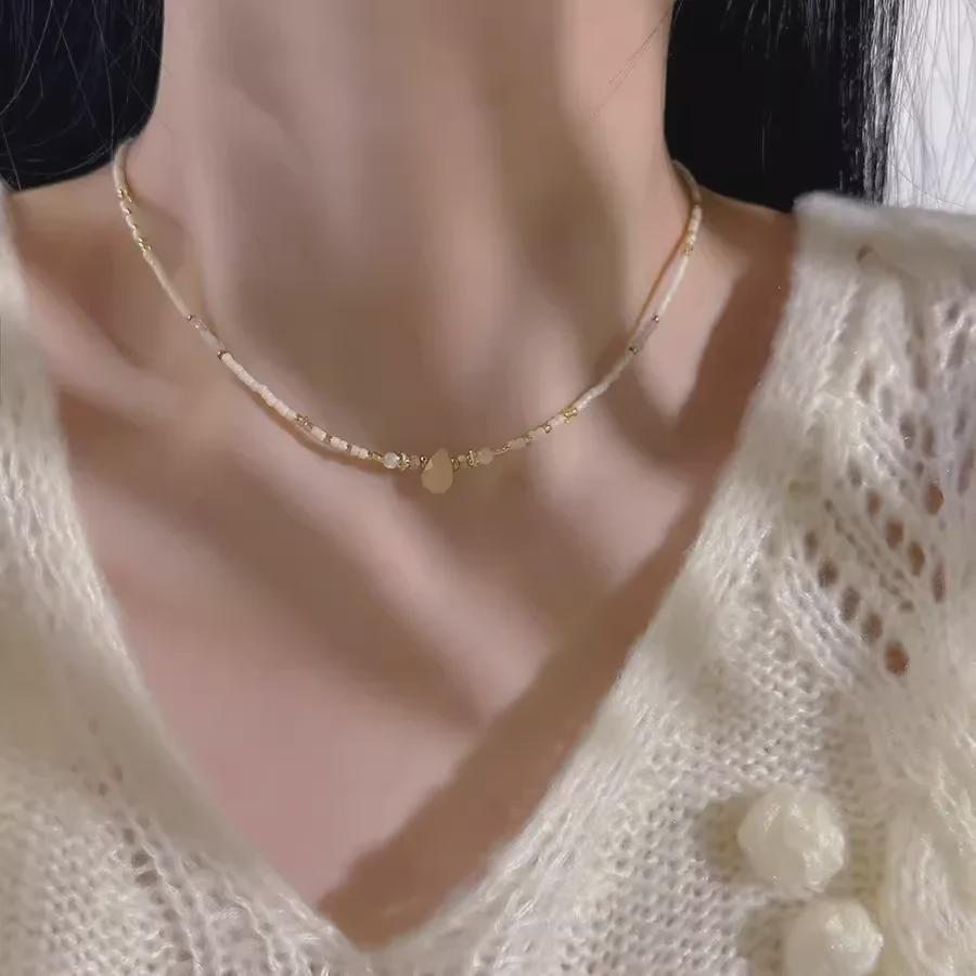 Женское ретро этническое ожерелье из бусин с имитацией агата и жемчуга: Легкая роскошная ключичная цепочка