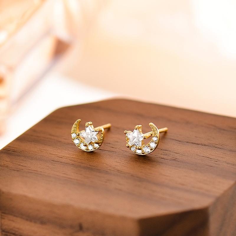 Star Moon Earrings for Women Small Diamond Light Luxury High-end Earrings and Earrings Gifts Versatile