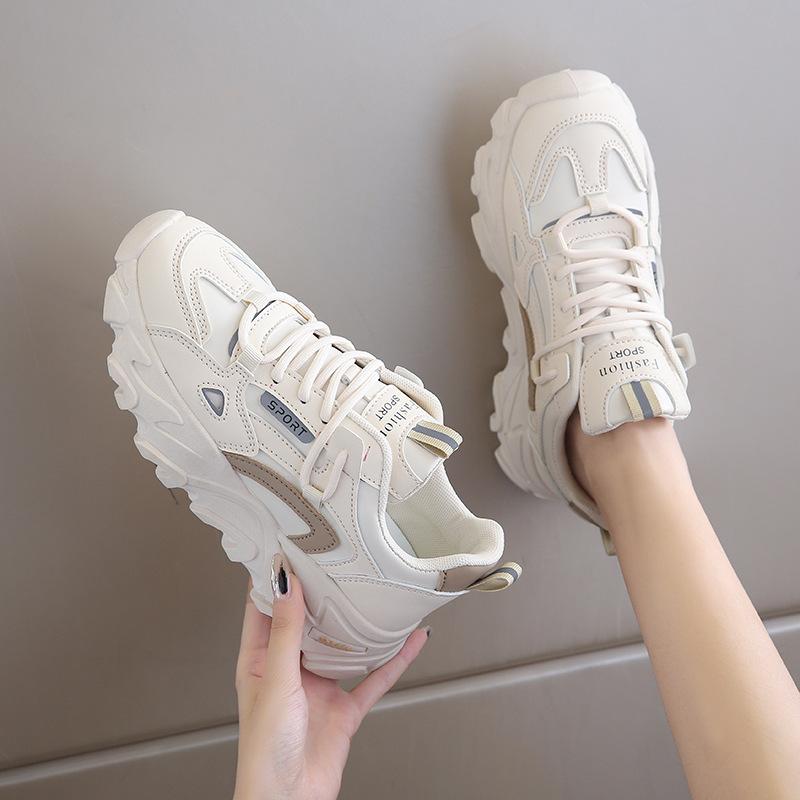 Women's shoes 2024 new winter high-value Hong Kong style trend explosion casual sports shoes platform student sports shoes