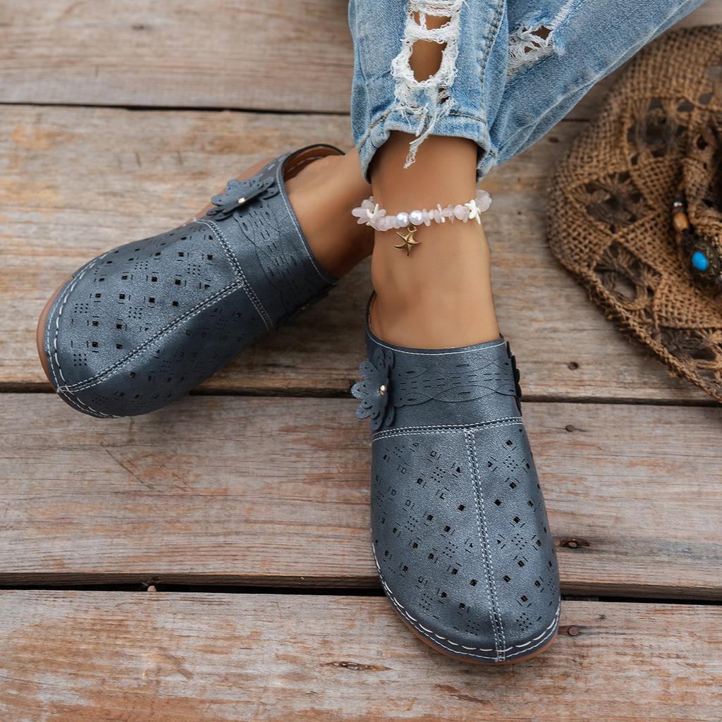Fashion 2025 New Women Wedge Mules Slippers Lightweight Hollow Out Shoes Woman Plus Size Thick Sole Outdoor Sandals Female Slides Women