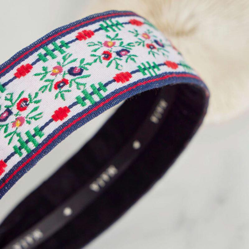 MAIA Зеленая жаккардовая повязка для волос с цветочным узором - Однотонная бело-зеленая