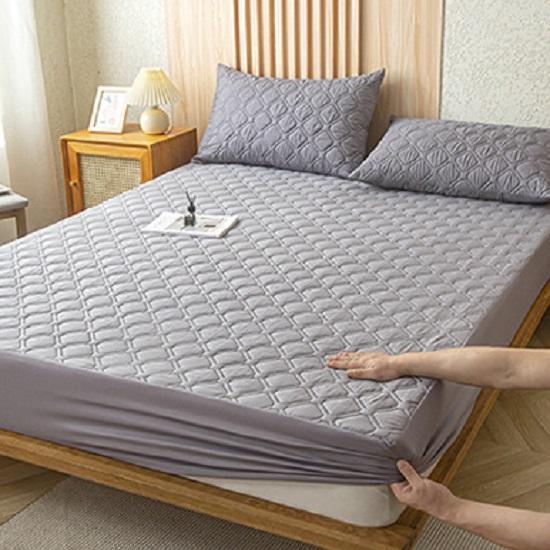 Цельный чехол на кровать Матовая ткань Стеганый наматрасник Водонепроницаемый наматрасник для кровати Наматрасник с защитой от клещей Без наволочки