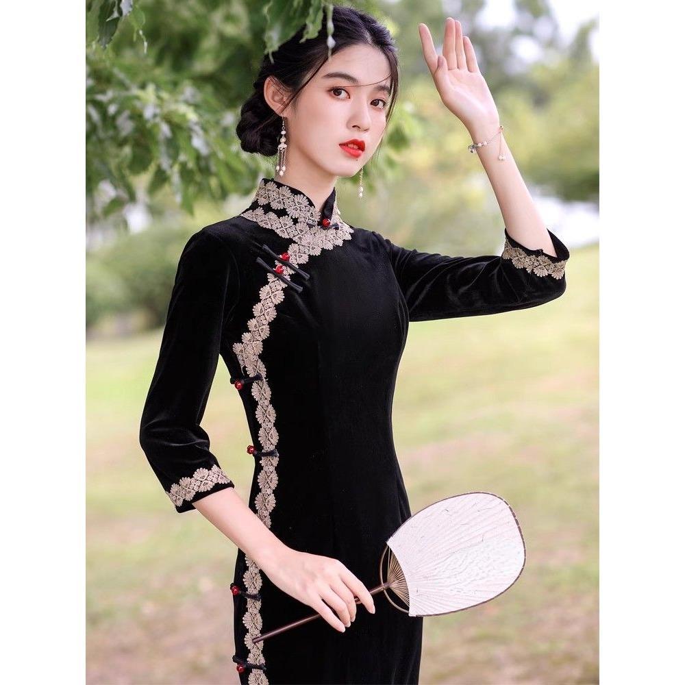 Черное золотое бархатное Cheongsam в китайском стиле, повседневное платье средней длины с длинными рукавами в стиле ретро