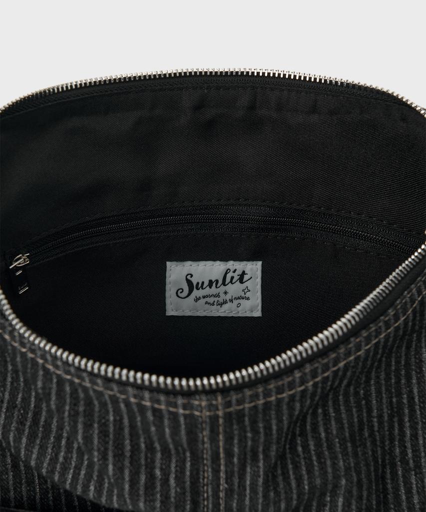 Джинсовая сумка-хобо на солнце (черный)