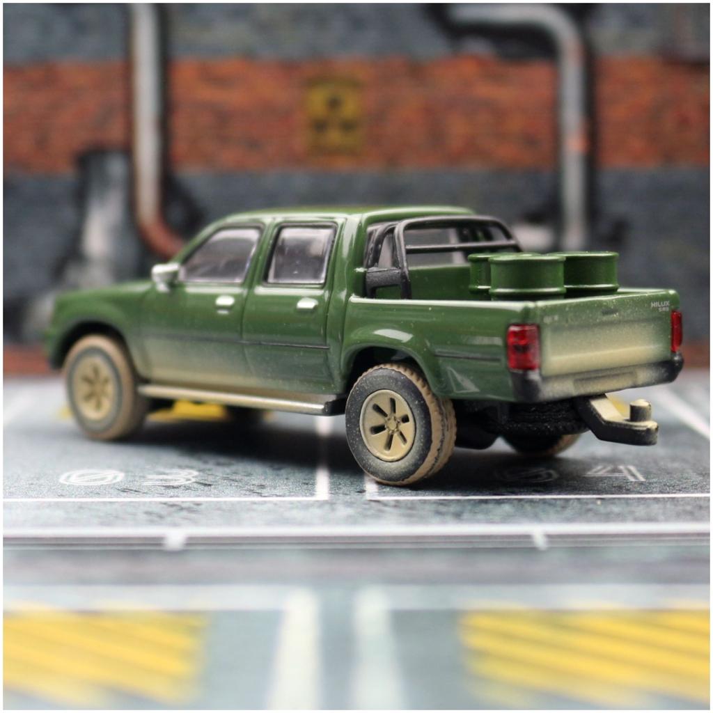 1:64 Pickup Truck Miniature JKM 1/64 Toy Car Vehicle Premium Model Free Wheels Diecast Metal Alloy Collection Gift