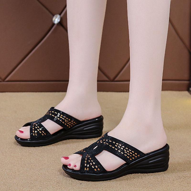 Женские шлепанцы с открытым носком 2024 Лето Женская обувь Женские легкие танкетки Повседневные шлепанцы Женские с мягкой подошвой на низком каблуке Слайды