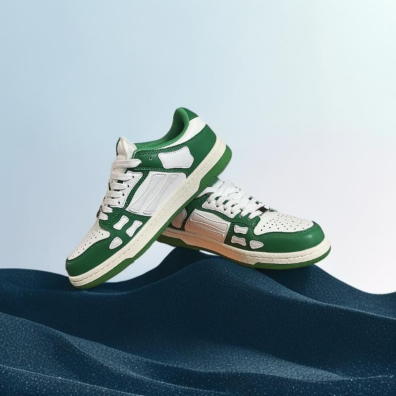 Leisure Low Top Couple Shoes 2024 Small Fragrant Sports Shoes Versatile and Fashionable, Wearing Youth and Vitality