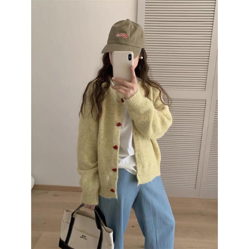 Женский осенне-зимний вязаный кардиган с круглым вырезом и пуговицей Love Button