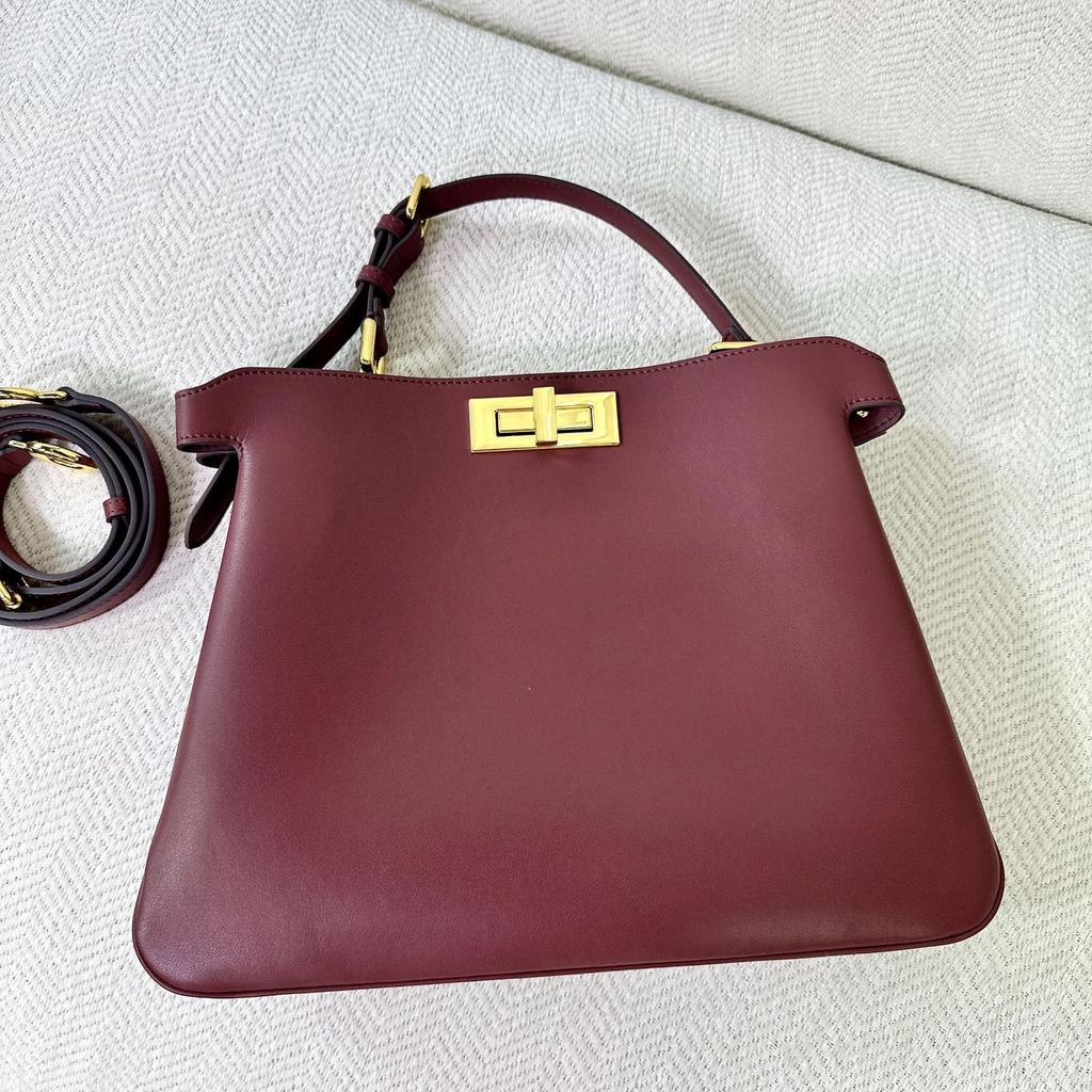 2025 Новая сумка-кошелек Song Hye Kyo Same из кожи с металлическим замком, модная и универсальная, на одно плечо, с перекладиной, подмышкой