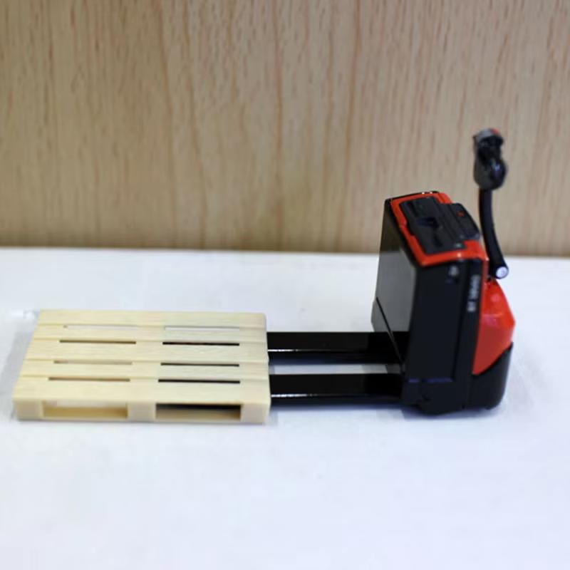 1/24 scale BT Staxio alloy forklift model transport cart pallet truck alloy car metal toys gift display show fans collection