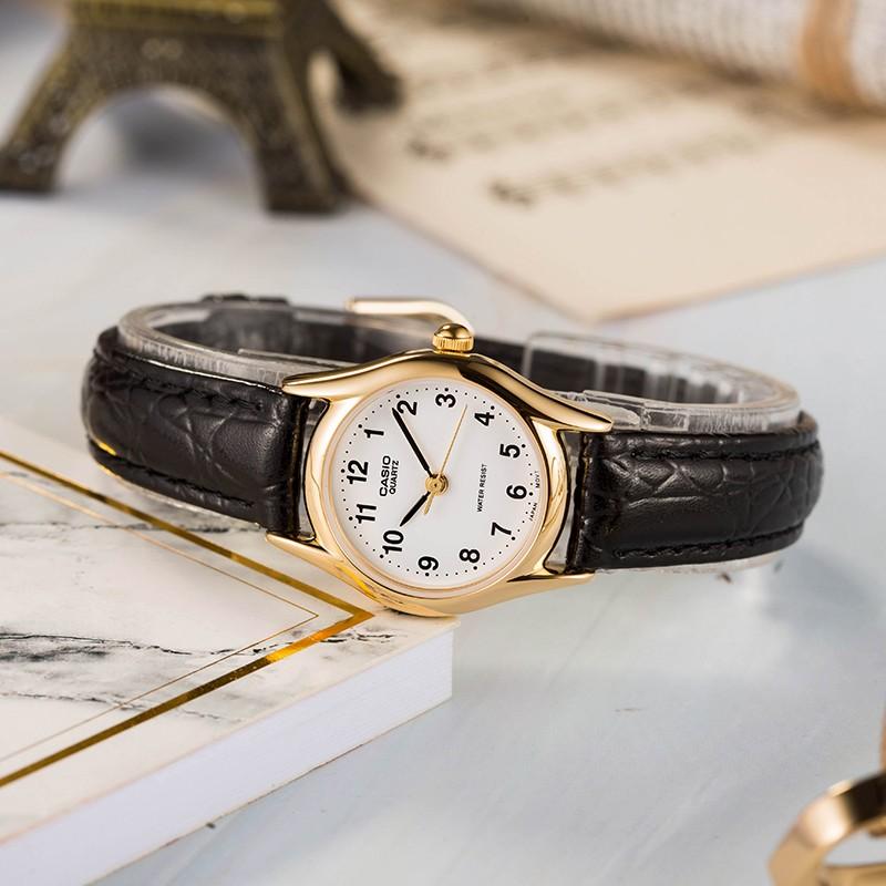 Casio Серия STANDARD Маленькие Ретро Бизнес Кварцевый Механизм Кожаный Ремешок Японские и Корейские Женские;s Часы Белый Циферблат LTP-1094Q-7B1