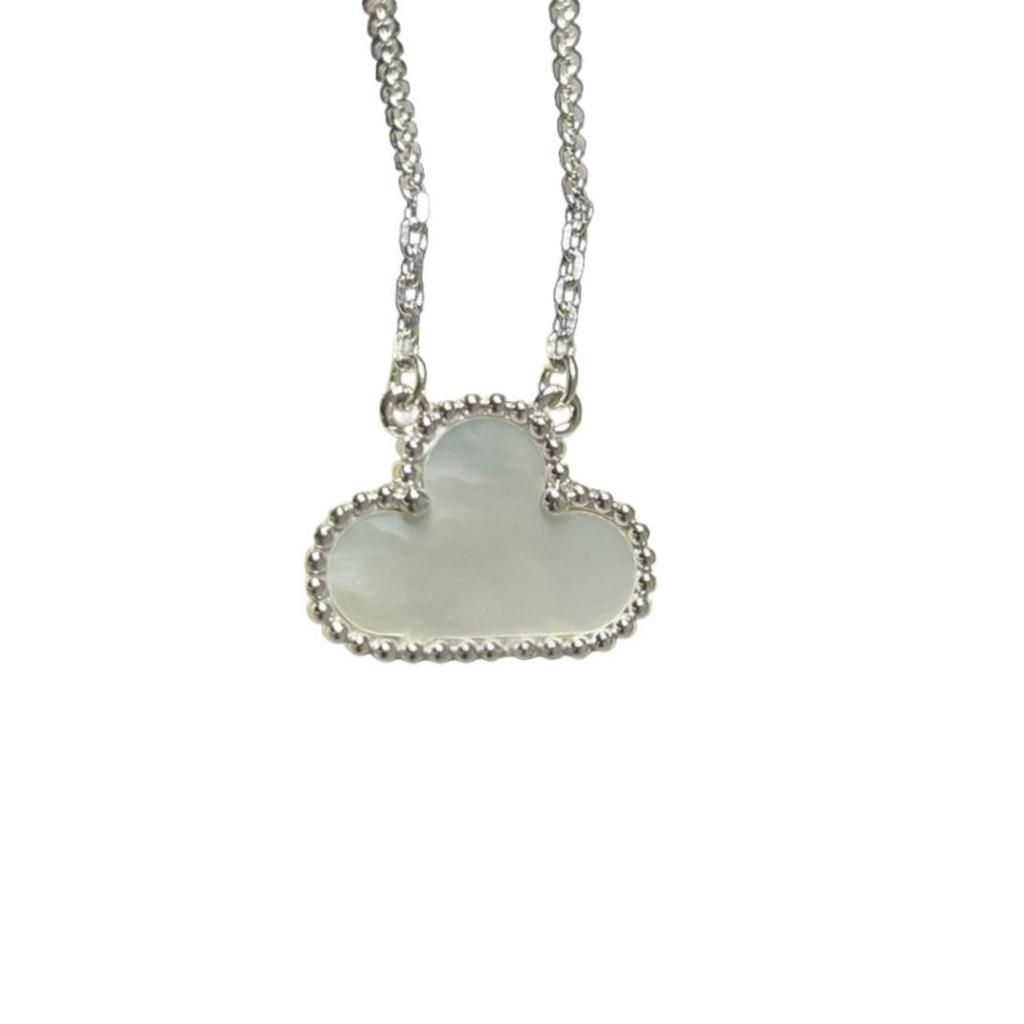 Ожерелье «Четырехлистный клевер» Van Cleef: Золотой кулон с дизайном в виде пяти цветков, с белым перламутром, красным агатом и бриллиантом для женщин.