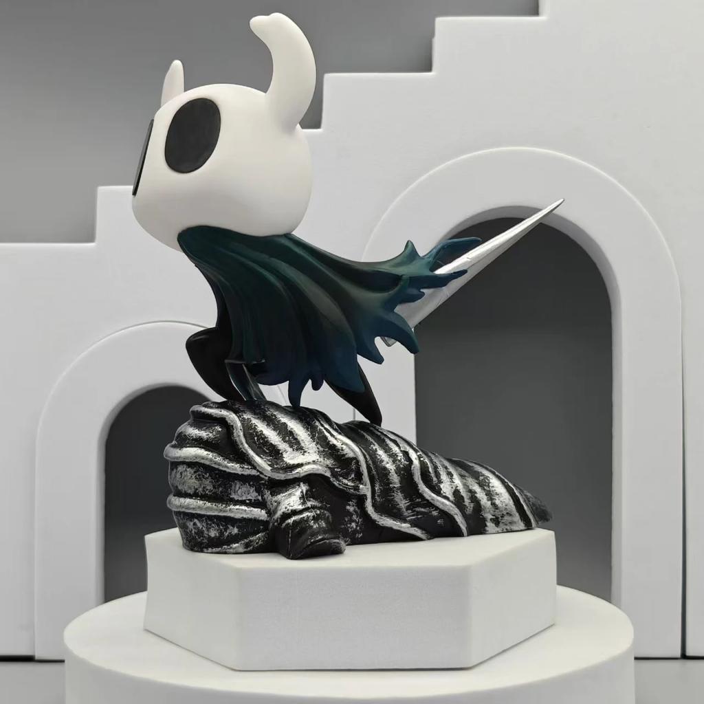 IN stock Exclusive New Hollow Knight Three Swordsmen Exquisite Garage Kit Desktop Model Boys Fashion  Gift Decoration