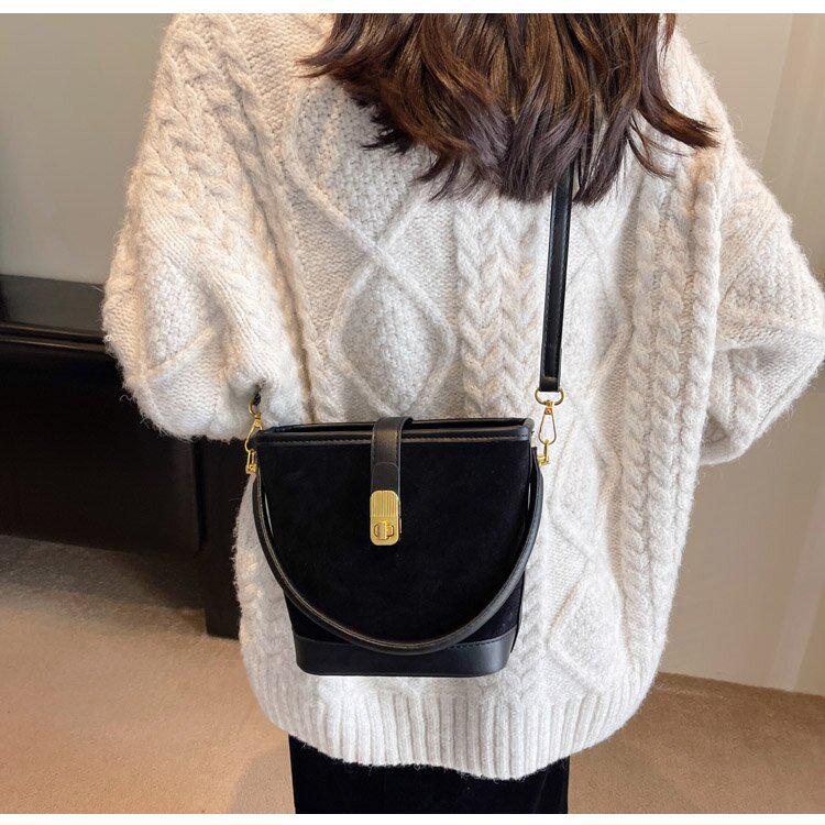 Sleek Women's Frosted Bucket Bag: Autumn/Winter, Large Capacity, Single Shoulder, Crossbody, Chic Handbag, Underarm Small Bag.