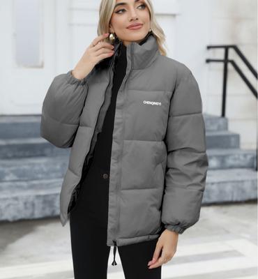 Женская зимняя легкая куртка-пуховик с буквенным принтом и воротником-стойкой на молнии с длинными рукавами, ветрозащитная теплая куртка