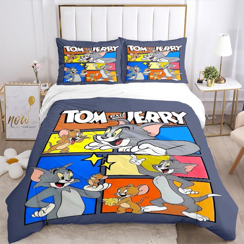 3pcs Tom and Jerry Bedding Set - Includes Quilt Cover and Pillowcases, Suitable for All Seasons, Machine Washable - Ideal Gift for Family and Friends.