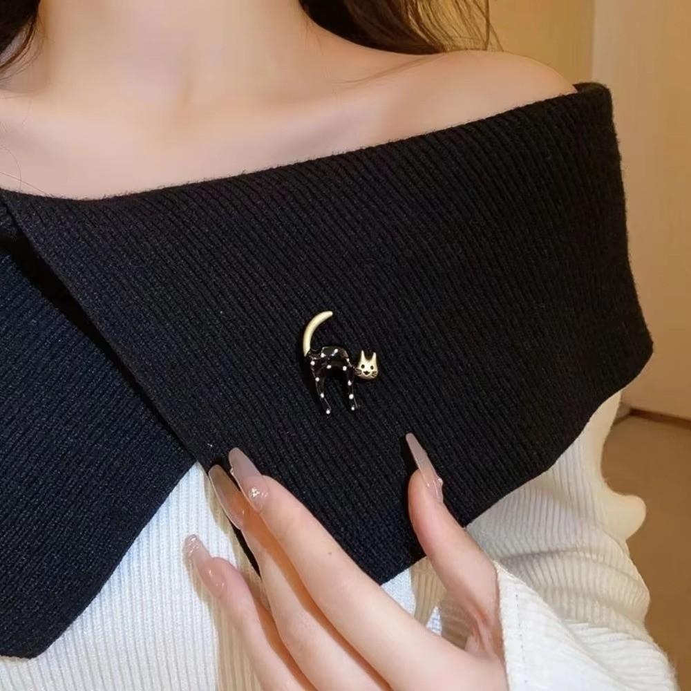 Black White Cat Brooches Enamel Scarf Adjuster Fashion Clothing Fixing Pins For Men Women