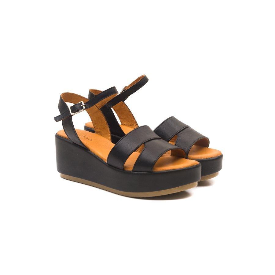 Женские комфортные босоножки на танкетке из натуральной кожи