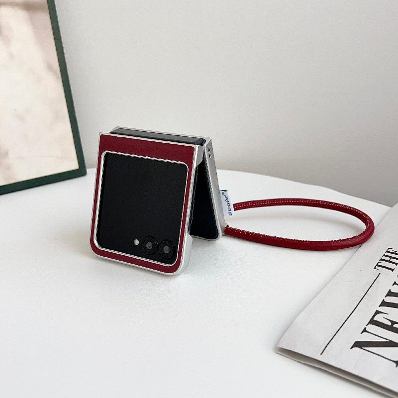 Модный складной чехол-бампер с бантом для Motorola Razr60, защищенный от падений, с веревкой от потери.