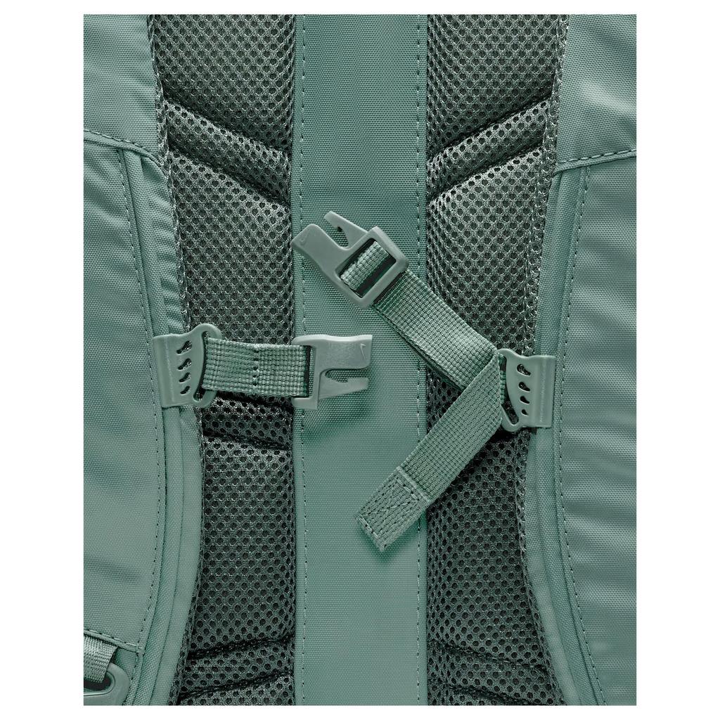 Nike Спортивный рюкзак 25 л, повседневный, для commuters, нейлоновый, унисекс, цвет Глиняно-зеленый FZ6128-364