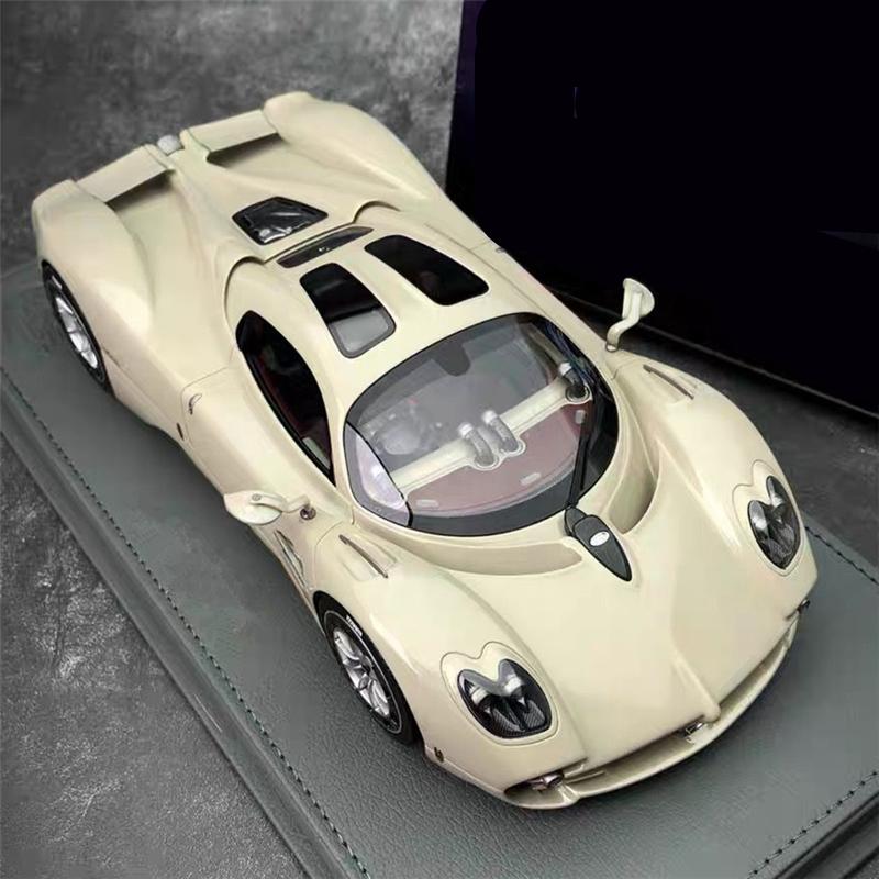 1:32 Модель спортивного автомобиля Pagani Utopia из сплава, литые металлические гоночные автомобили, модель транспортного средства, симуляция звука и света, детская игрушка, подарок
