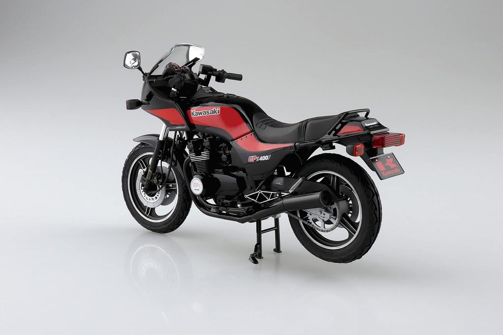 Aoshima Bunka Kyozaisha The Bike Series Kawasaki ZX400Z2 Gpz400F 1984 года, пластиковая модель 1/12 № 18