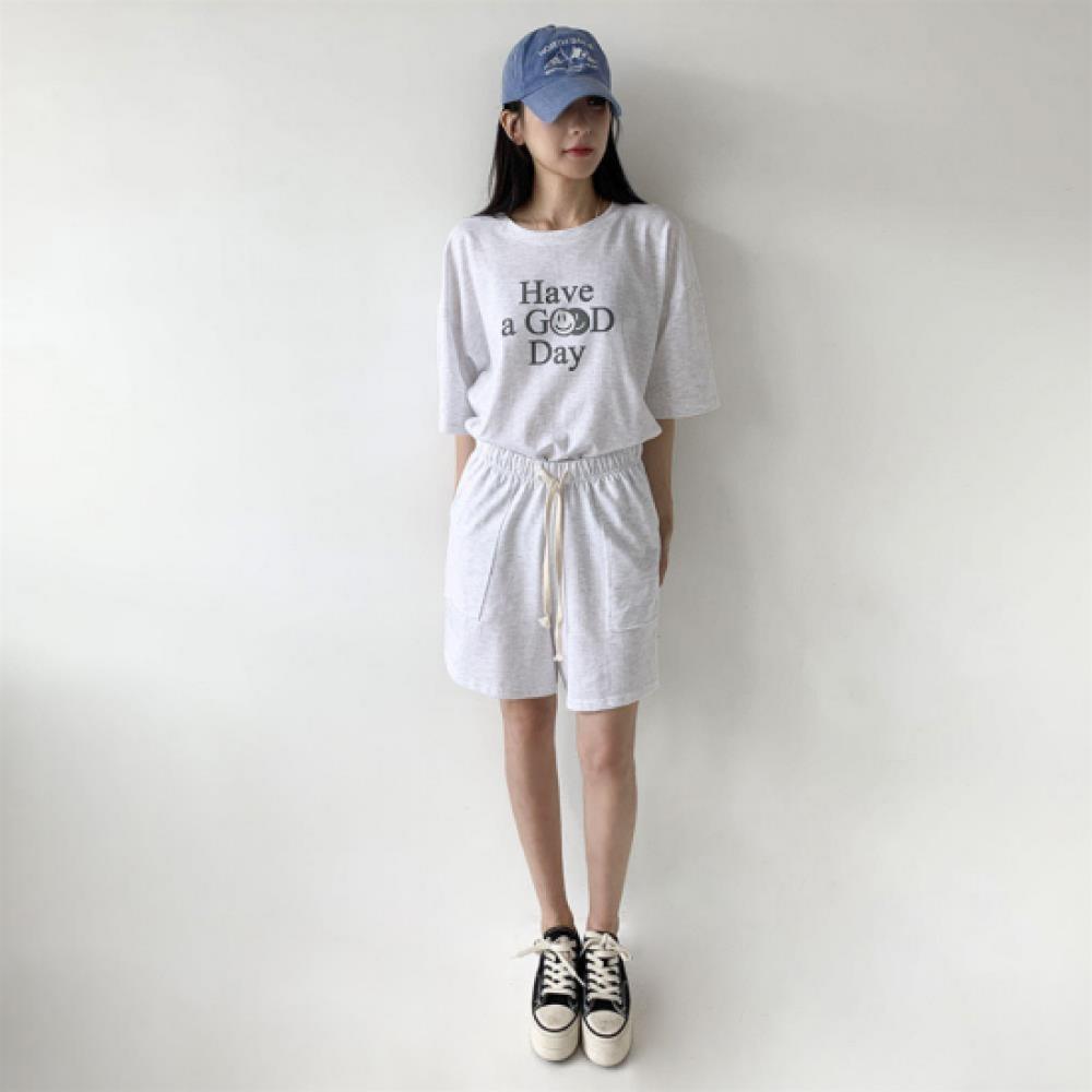 New Arrivals Open Run Women Round Neck ShorT Sleeve T shirT And ShorTs seT