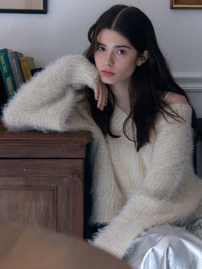 FABRICSEOUL V Neck Feather Knit_Butter