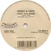 7-дюймовая пластинка SONNY & CHER - I Got You Babe / What Now My Love ( OG9523 Старое золото 1985 Великобритания Рок Б/У