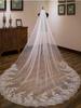 Соборные свадебные фаты для невест Длинная свадебная фата 1 ярус Фата Цветочное кружево Мягкая фата из тюля с гребнем 3x3 м