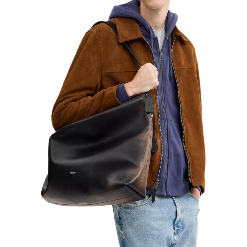 COACH shoulder bag Mott Messenger 47 Zipper closure adjustable strap Rubbed glove tanned leather and vegetable tanned leather Large size Unisex couple
