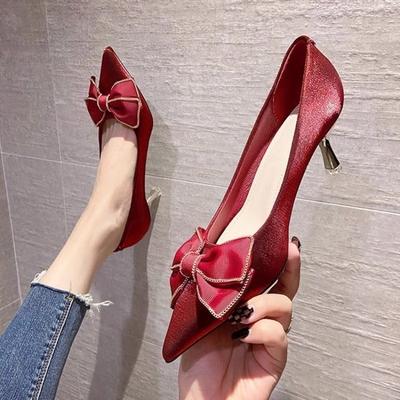 Модные атласные туфли-лодочки Осенние Новые Остроносые С мелким вырезом Слипоны Нескользящие Каблуки