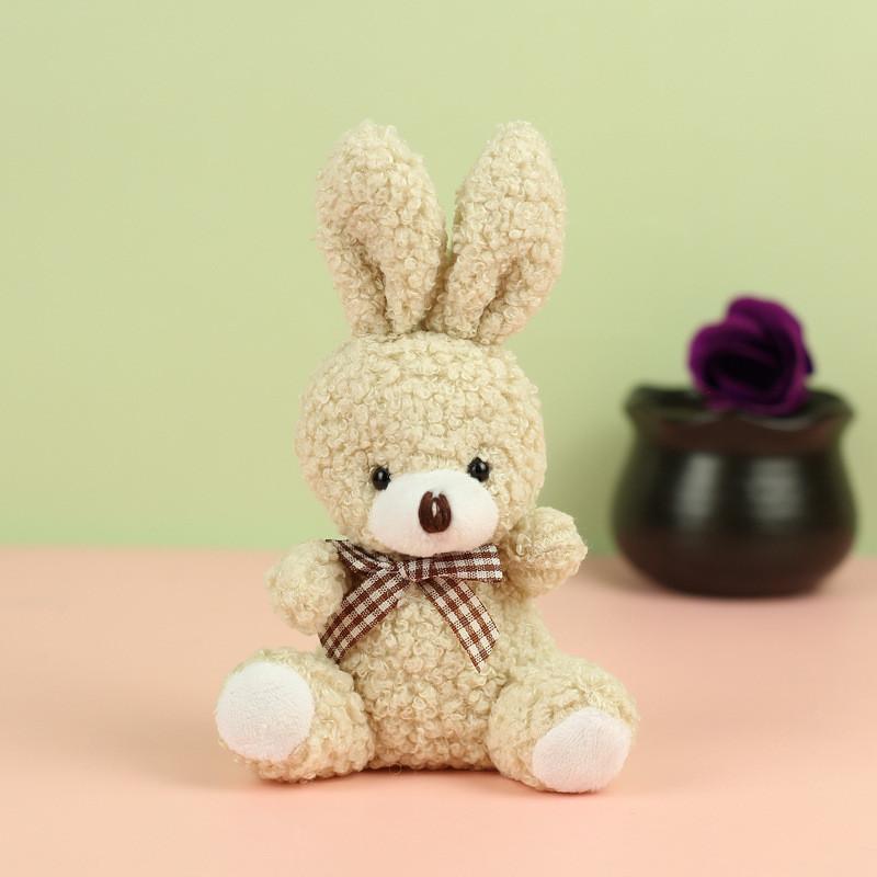 Милая плюшевая игрушка-кролик в мультяшном стиле с галстуком-бабочкой, идеально подходящая для рюкзаков, брелоков и