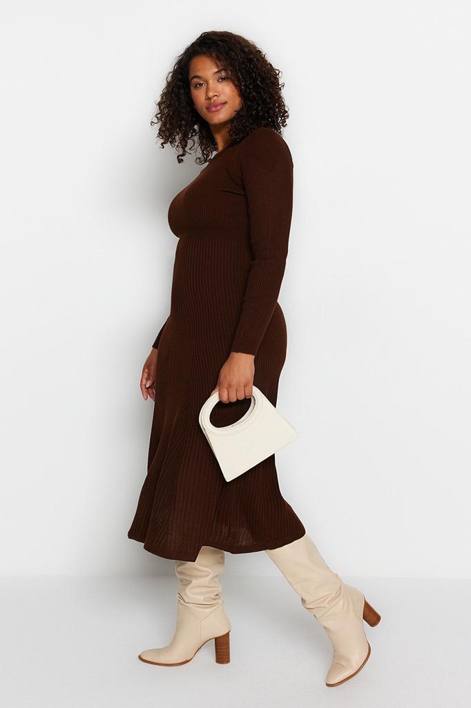 Women's Style Plus Size Brown Crew Neck Midi Knitwear Dress