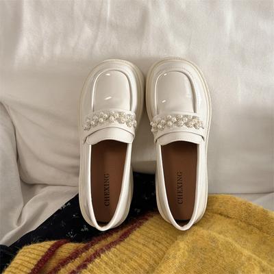 Зимние туфли на высоком квадратном каблуке с круглым носком, женская обувь без застежек, распродажа 2025, новые блестящие туфли-лодочки на плоской подошве