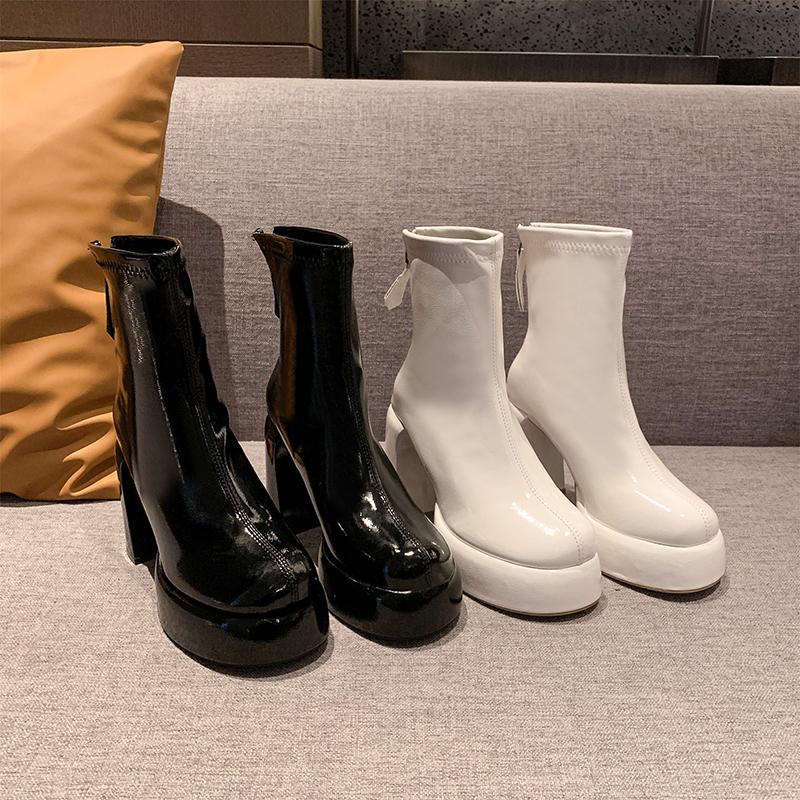 Современные ботинки на квадратном каблуке с лодыжкой, зимние ботинки с круглым носком 2024 года, высококачественные женские ботинки на высоком каблуке с застежкой-молнией, лаконичные женские ботинки