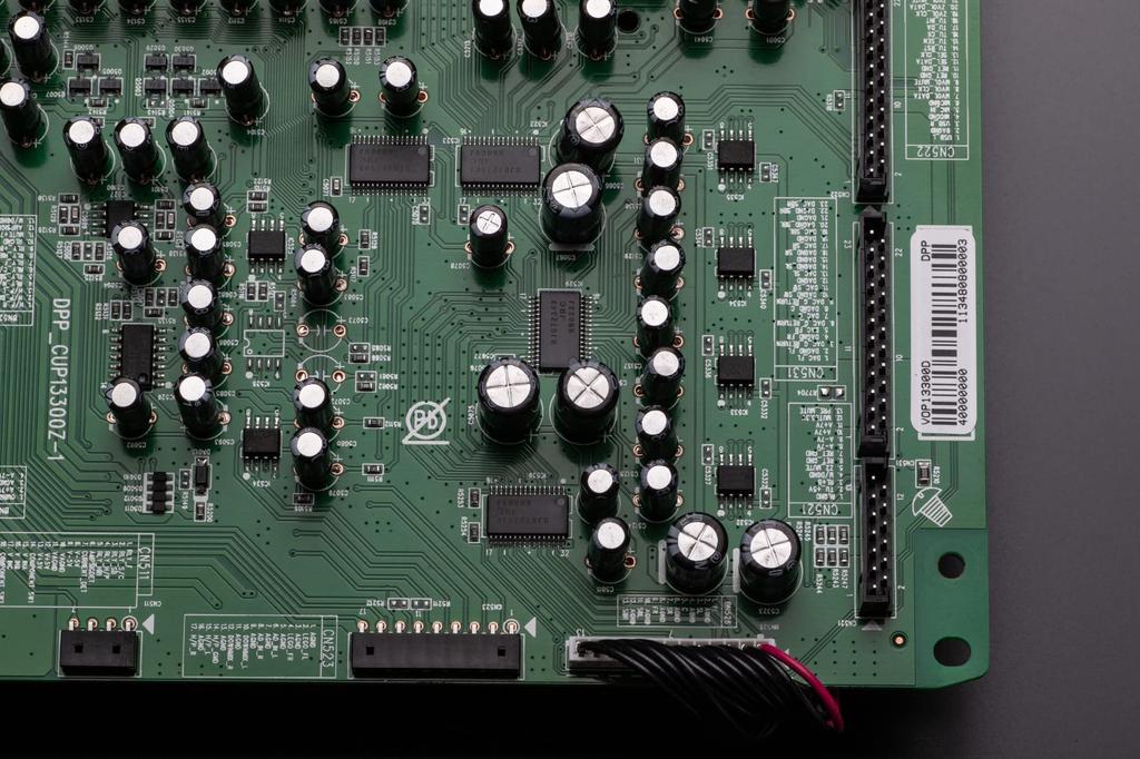 Marantz CINEMA 70s Тонкий AV-ресивер объемного звучания 8K Ultra eARC 7.2ch HD, HDR10+, совместимый/черный CINEMA70S/FB