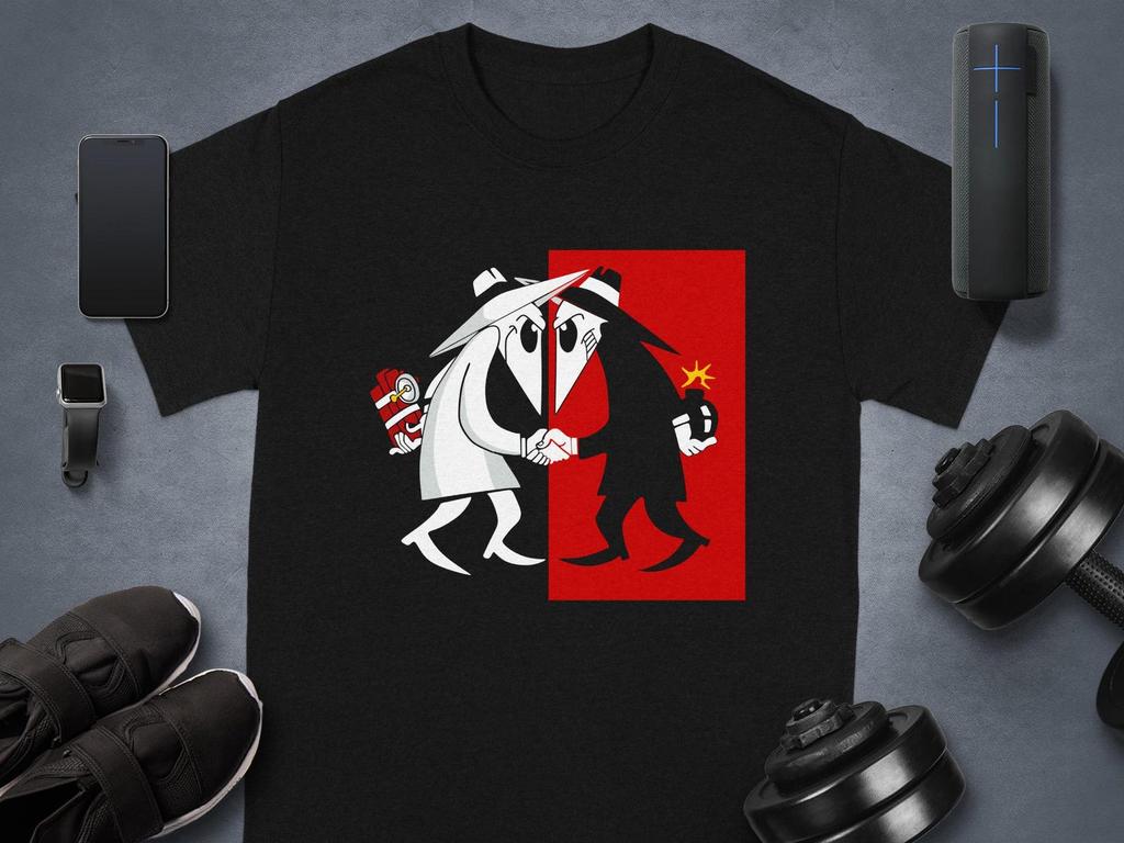 Футболка Mad Magazine Spy vs Spy, Винтажная футболка с комиксами, Ретро футболка с мультфильмами, Графическая футболка, Подарок Spy vs Spy, Крутая футболка, Популярная футболка