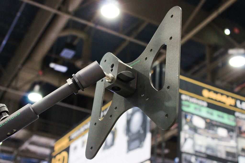 Nine Dot Solutions Large VESA для дюймового гнезда []9.Solutions 5/8 9.XV1024