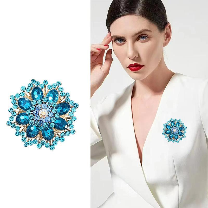 Creative Flower Brooch Versatile Scarf Buckle Anti-Exposure Buckle Corsage Brooch Women'S Accessories