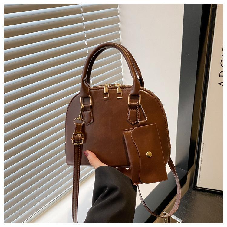 Модная ретро универсальная сумка-ракушка 2025 новые сумки летний тренд универсальная сумка через плечо простая сумка-мессенджер женская сумка сумка