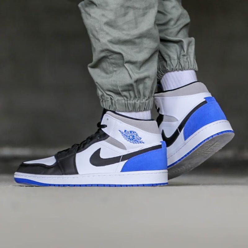 Jordan 1 Mid SE Белый Черный Королевский GS BQ6931-102