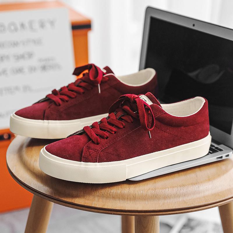 Модная мужская обувь, дизайн меньшинства, повернуть мех, вино, повседневная спортивная обувь для скейтборда, осенняя дышащая тенденция с модной обувью