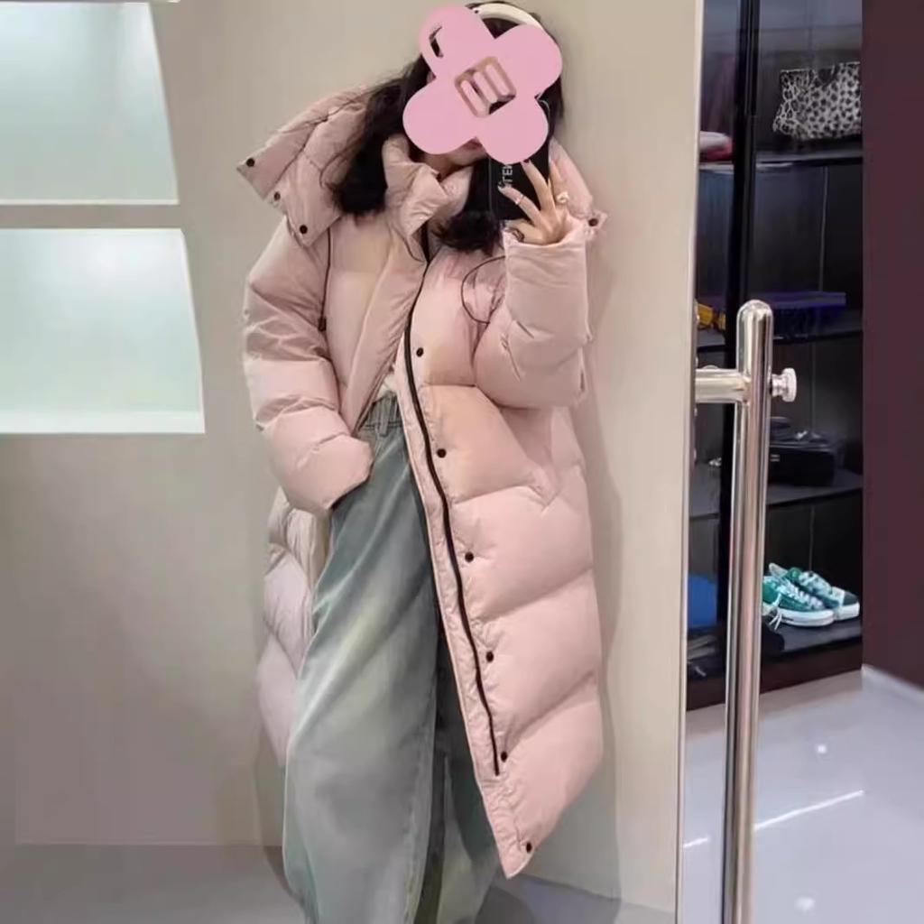 Длинный пуховик женский выше колена зимний новый модный свободный утолщенный белый утиный пух большой стеганый разрыв