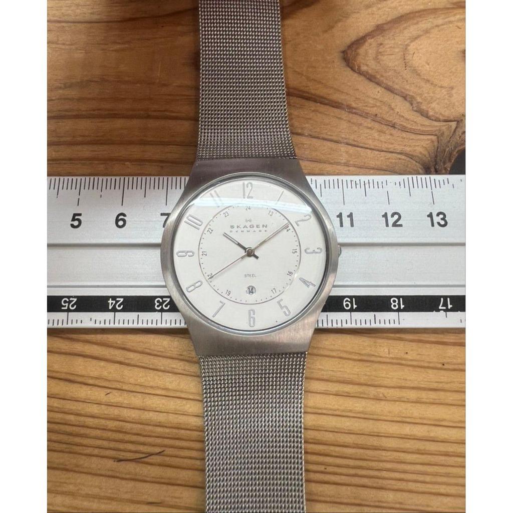 Подержанные часы SKAGEN с индикатором даты серебристый сетчатый ремешок